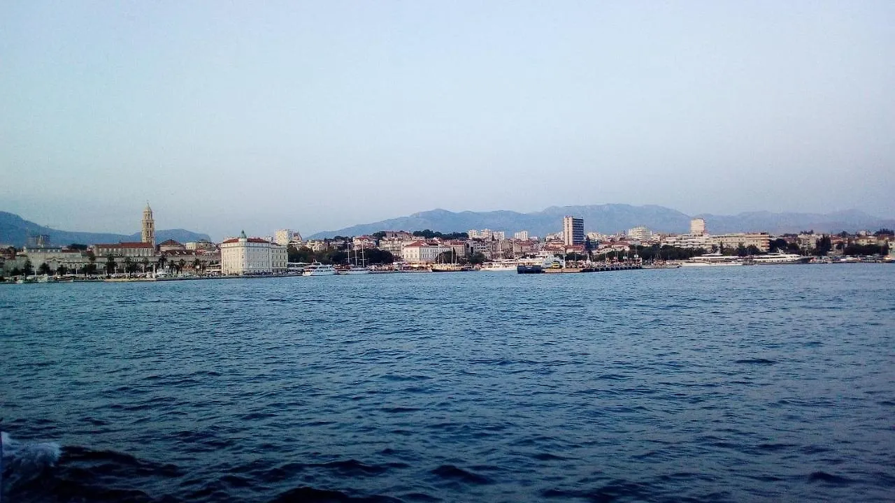 Elly Apartments Split